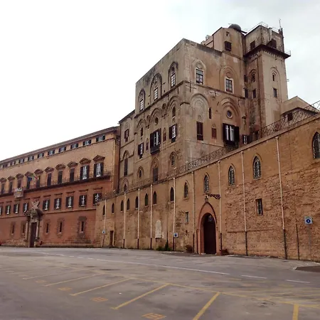 Pensión Bianca Lancia